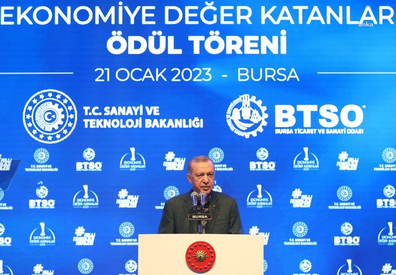 Cumhurbaşkanı Recep Tayyip Erdoğan, “Bize gelince, sürekli güvenden, şeffaflıktan, demokrasiden