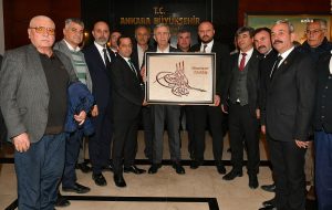 mansur-yavas-baskentli-muhtarlari-dinlemeye-devam-ediyor-2