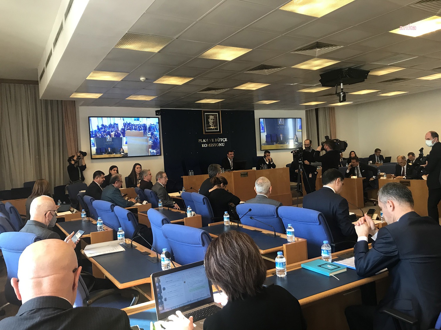 Bülent Kuşoğlu’ndan Yeni Konut Finansmanı’na Bütçe Kanunu Eleştirisi: “Bu Ayıptır, Yazıktır Bu Ülkeye. Bu Ek Bütçeyle Gelmelidir, Ek Bütçe Gerektiriyor” CHP Genel Başkan Yardımcısı Bülent Kuşoğlu, Yeni Konut Finansman Programı'na