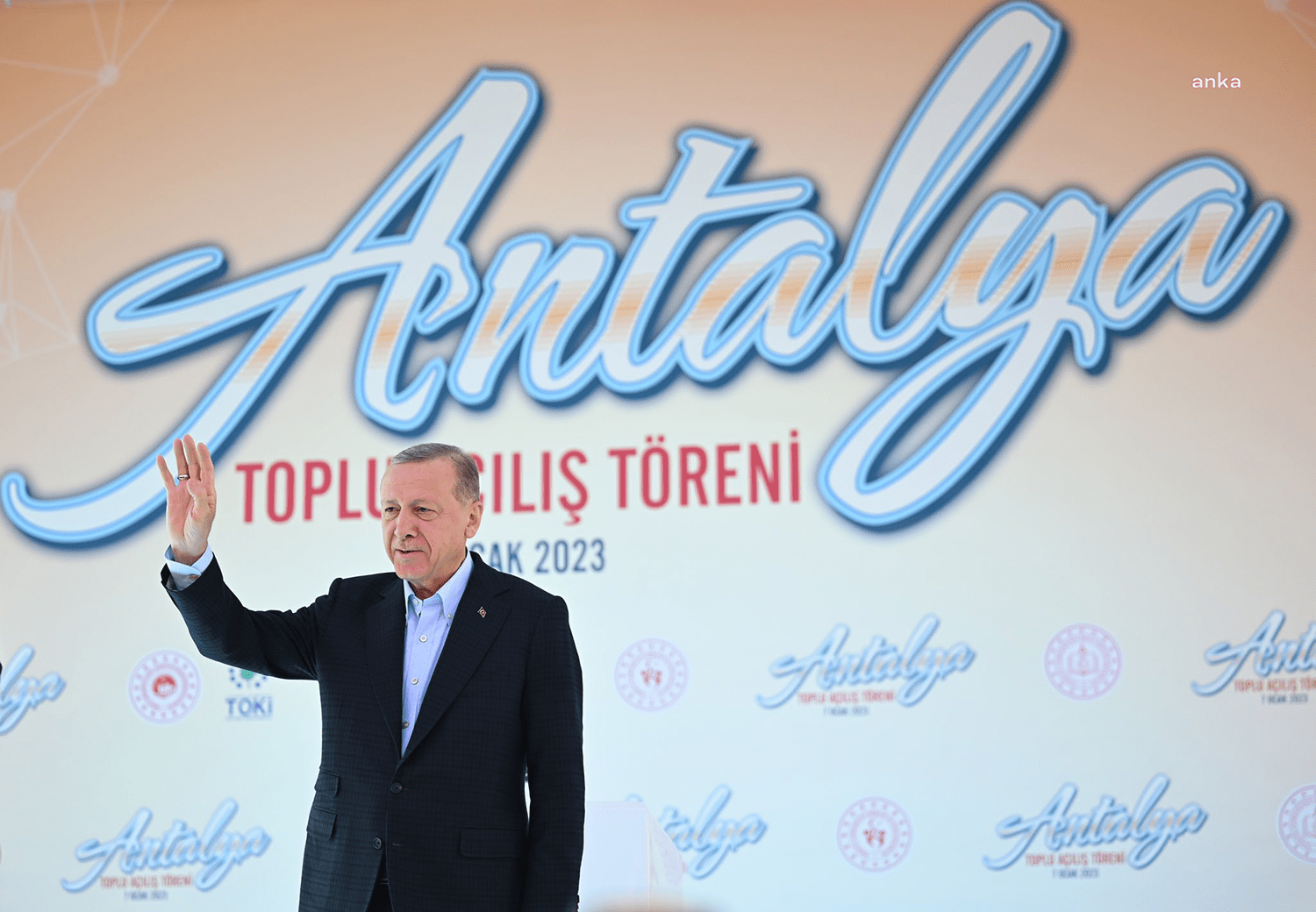 Cumhurbaşkanı Recep Tayyip Erdoğan, Antalya’da; “Biz milletimizi vesayetin cenderesinden kurtarmış