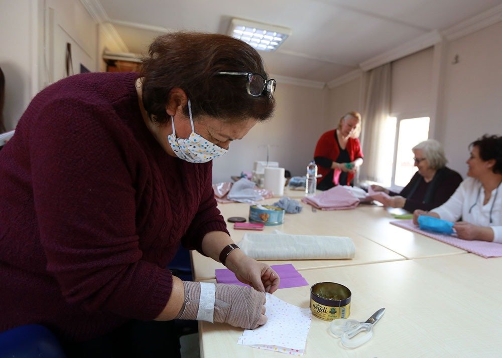 Yenimahallelilere meslek edinme ve kişisel gelişim fırsatı sunan Yenimahalle Belediyesi