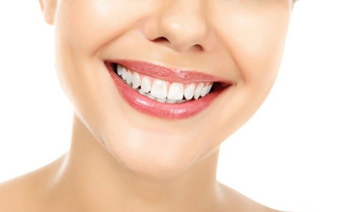 Günümüzde estetik kavramının verilen önemin artmasıyla bireylerin yüz dolayısıyla gülüş