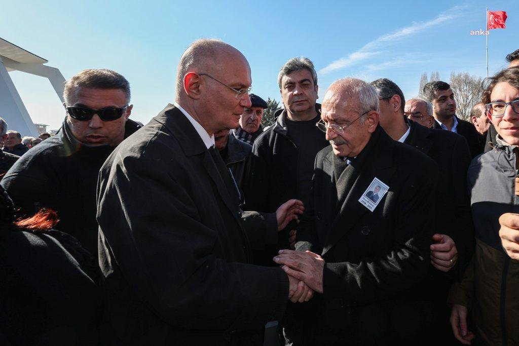 Deniz Baykal, Devlet Mezarlığı’na Defnedildi