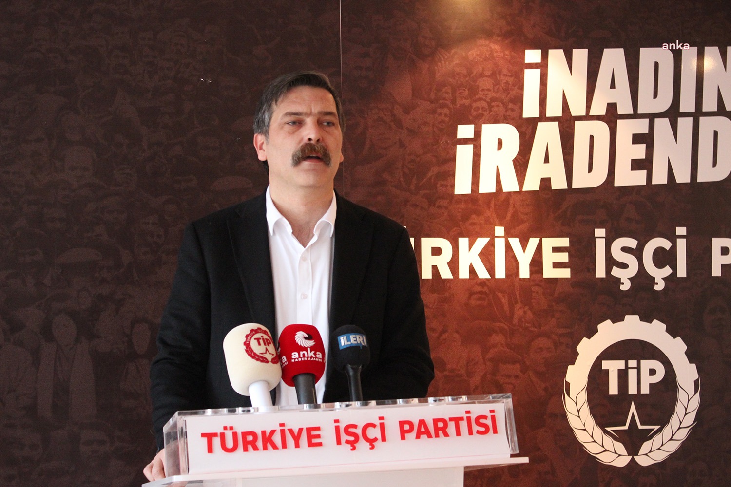 Erkan Baş: “Bizim Gördüğümüz Netice, Kaynamayan Tencere. Hep Beraber Tayyip Erdoğan’ın Görmediği Neticeyi Göstereceğiz” Türkiye İşçi Partisi (TİP) Genel Başkanı Erkan Baş, Cumhurbaşkanı Recep
