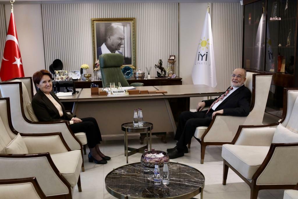 Karamollaoğlu, 13 Şubat’taki Zirve Öncesinde Akşener İle Görüştü Saadet Partisi Genel Başkanı Temel Karamollaoğlu, 13 Şubat’ta kendisinin ev