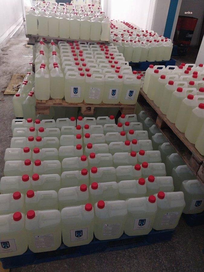 Ankara Büyükşehir Belediyesi (ABB), afet bölgesinde temizlik çalışmalarına devam ediyor.