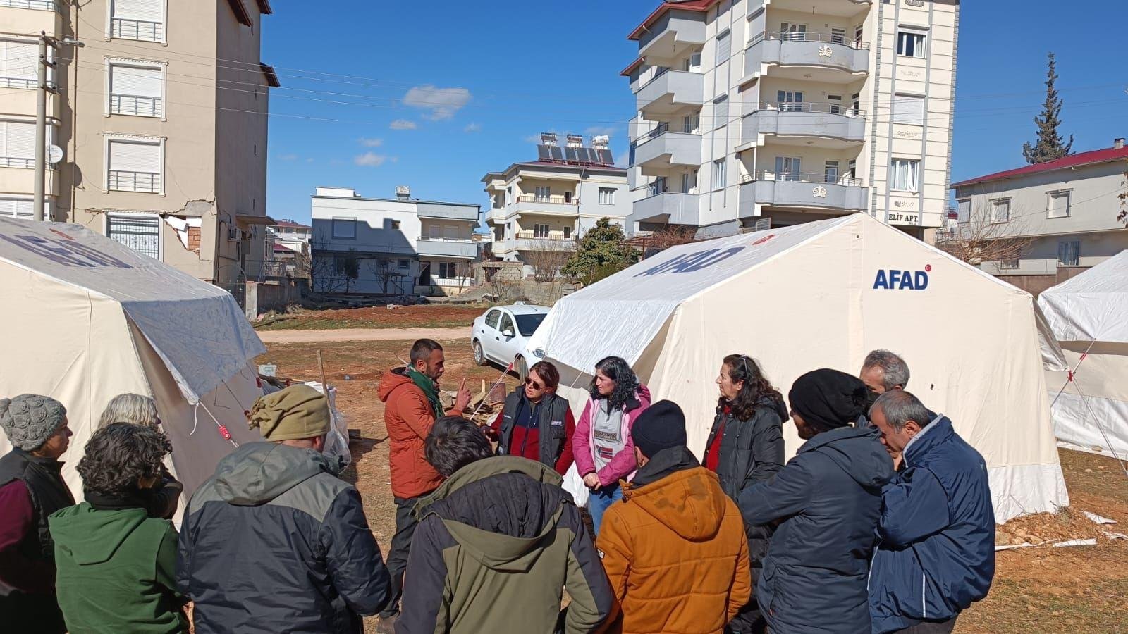 SES: Dayanışmamız Devam Ediyor, Dayanışma Yaşatır! 6 Şubat 2023 tarihinde gerçekleşen Kahramanmaraş merkezli ve on ili