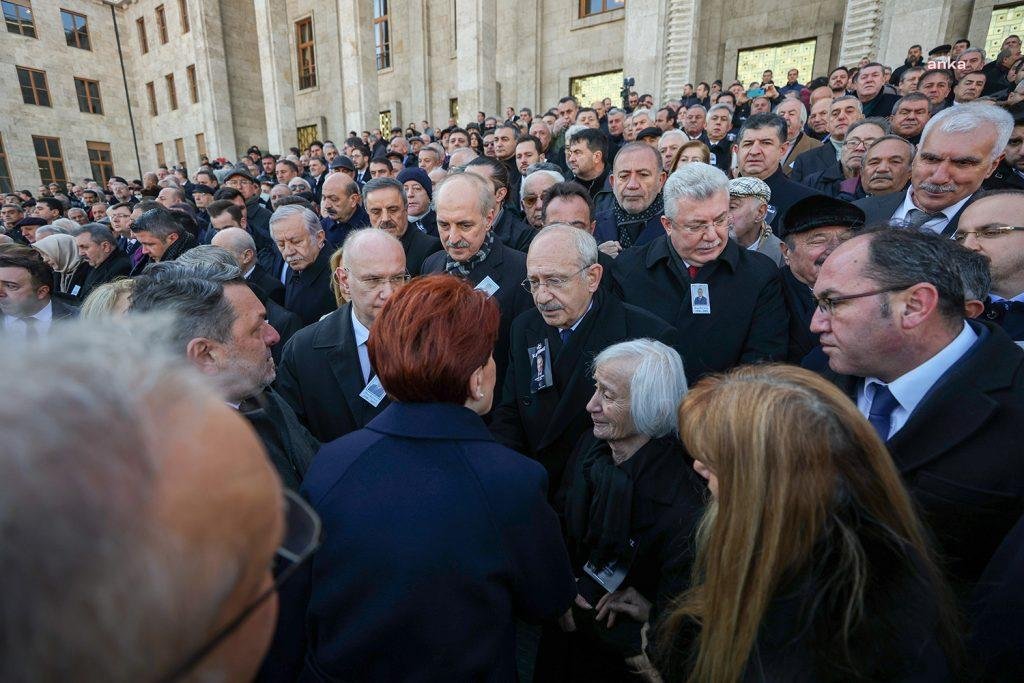onceki-chp-genel-baskani-deniz-baykal-icin-tbmmde-toren-duzenlendi