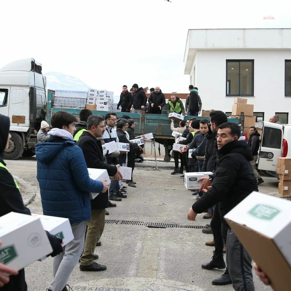 Merkezefendi Belediyesi tarafından dün Kahramanmaraş’ta meydana gelen iki büyük depremin