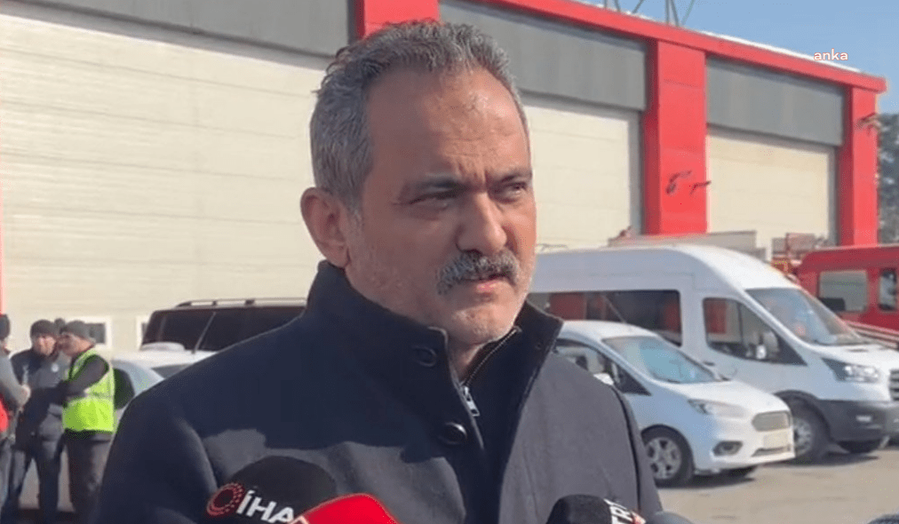 Milli Eğitim Bakanı Mahmut Özer, Kahramanmaraş merkezli depremlerin ardından afet bölgesi