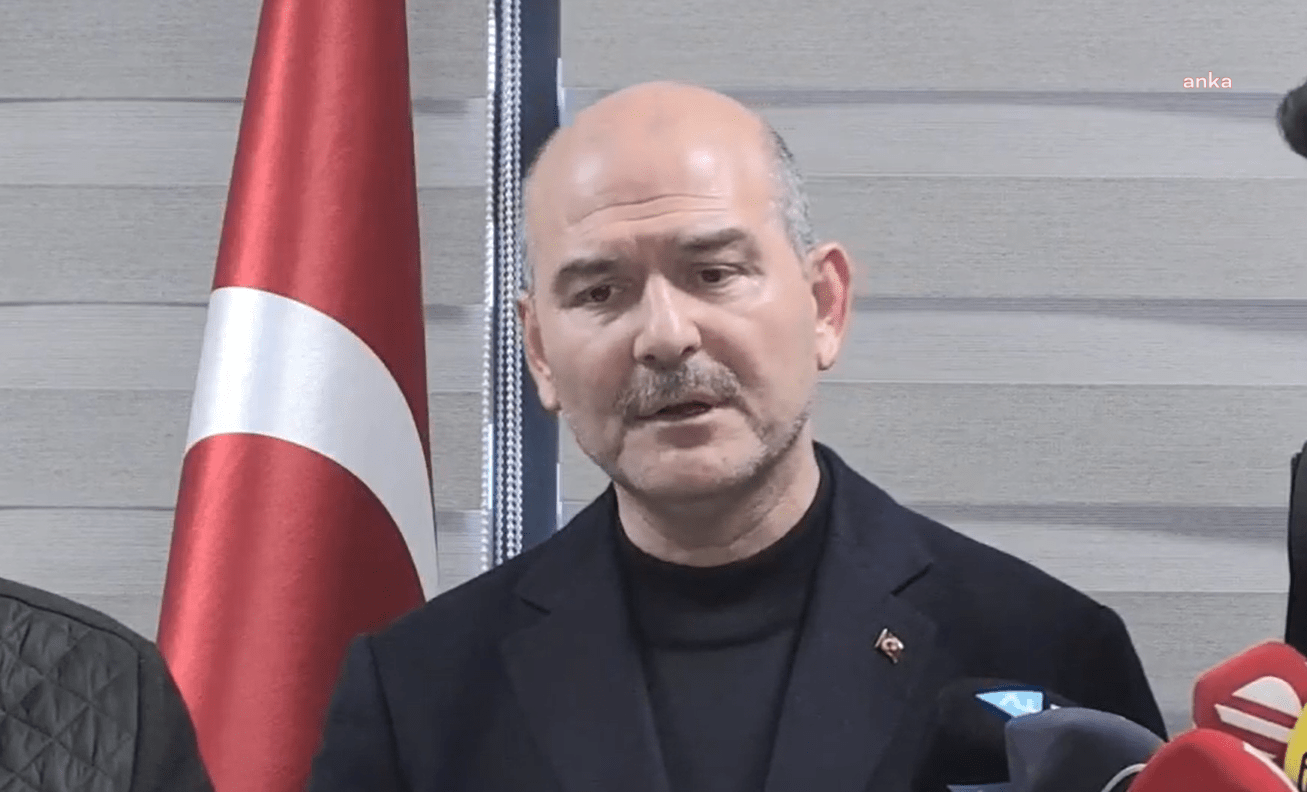 Süleyman Soylu: Birinci Önceliğimiz Arama Kurtarmadır İçişleri Bakanı Süleyman Soylu, Kahramanmaraş’ta; “Bu depremdeki birinci önceliğimiz arama