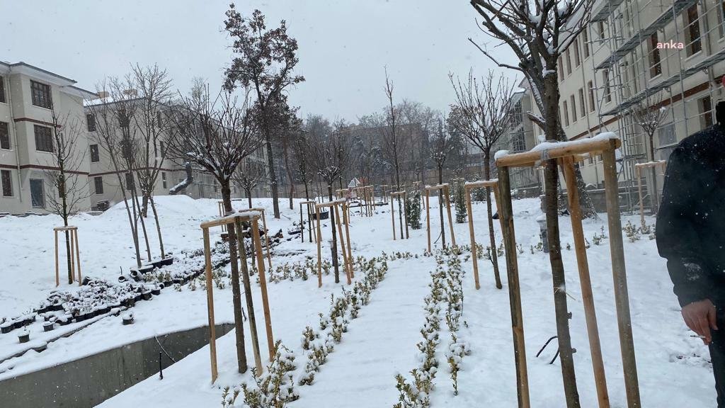 Karakuş Candan: “Saraçoğlu Mahallesi Seçim Malzemeniz Değil, Kültürel Varlığımızdır” Mimarlar Odası Ankara Şubesi’nin 'parsel parsel bölünmesi planı'na karşı açtığı