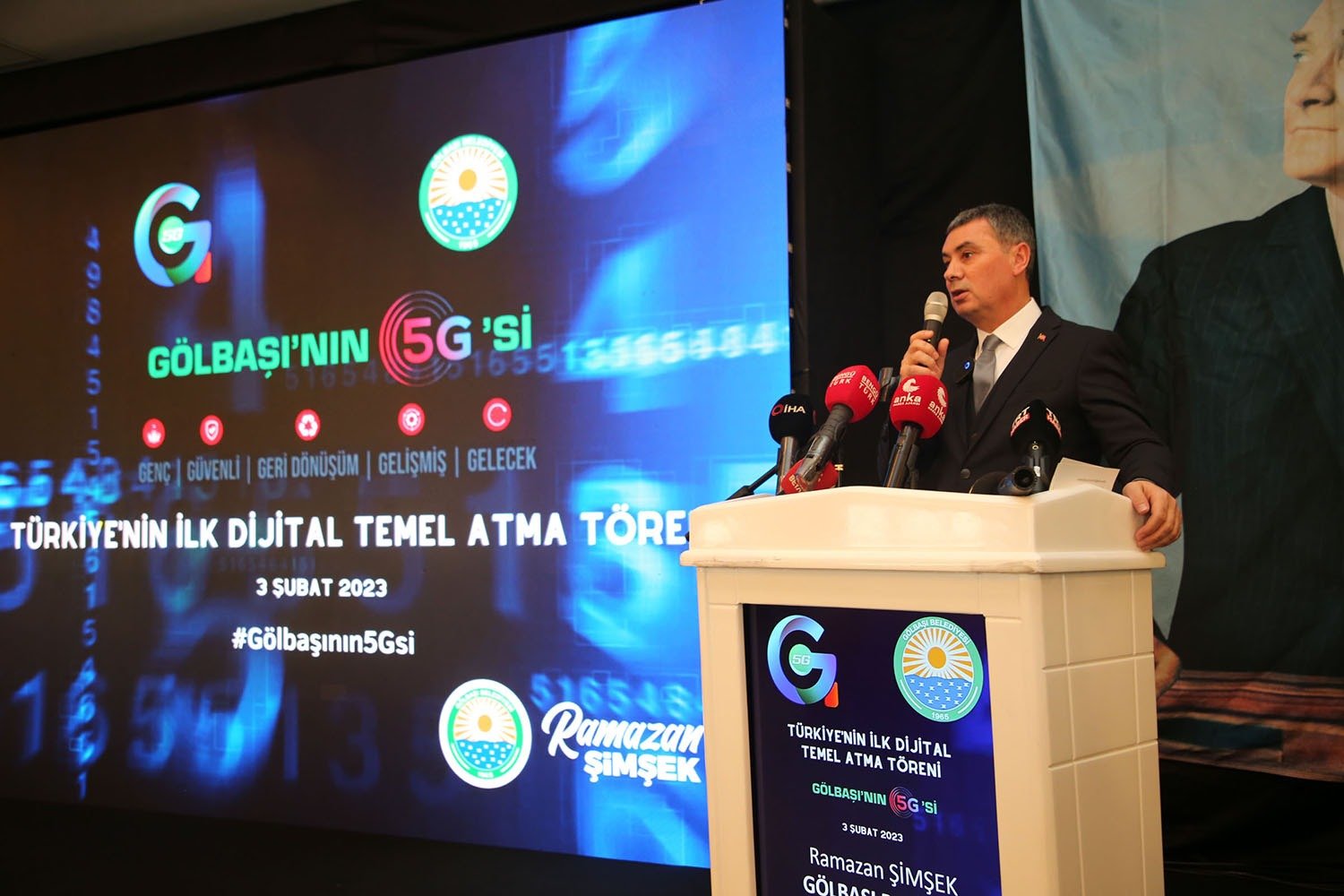 Sürdürülebilirliğin ve Teknolojinin Merkezi Gölbaşı’nda Türkiye’nin İlk Dijital Temel Atma Töreni Tarım, turizm, öğrenci, sanayi ve spor kenti olarak tanımlanan, yeşilin