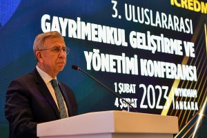 mansur-yavas-3-uluslararasi-gayrimenkul-gelistirme-ve-yonetimi-konferansina-katildi