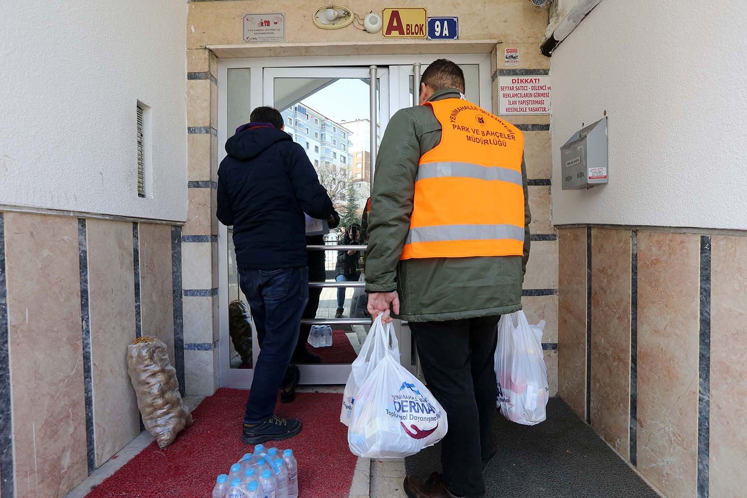 Yenimahalle Belediyesi, deprem bölgelerinden Yenimahalle’ye gelen afetzedelerin geçici barınma sorununu