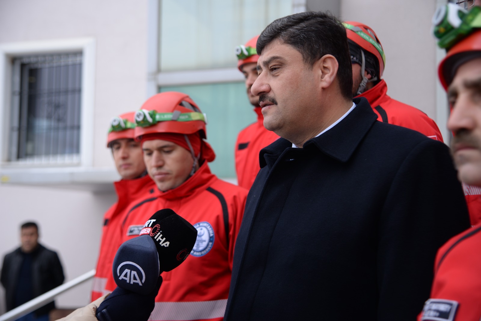 Kahramankazan Belediyesi  Arama Kurtarma Ekibi, merkez üssü Kahramanmaraş-Pazarcık olan ve
