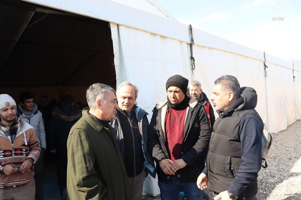 tusiad-turkonfed-ve-habitat-dernegi-yoneticileri-afet-bolgesini-ziyaret-etti