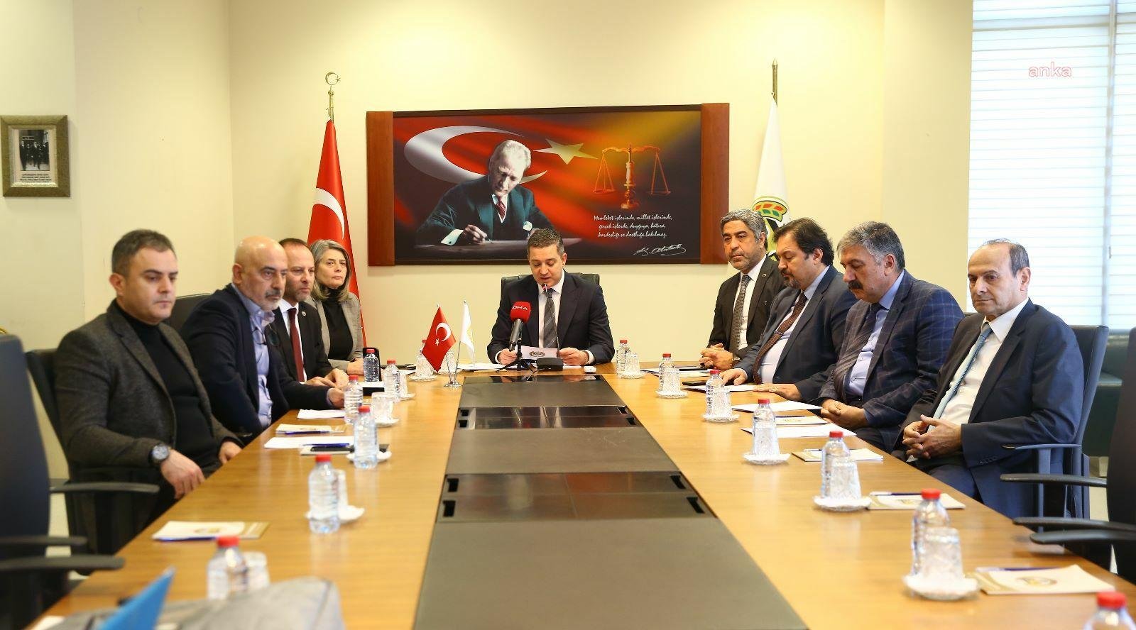 TBB Başkanı Sağkan: Savcılıkların Talimatı Olmadan Enkazların Kaldırılması Suç Teşkil Edecektir Türkiye Barolar Birliği (TBB) Başkanı Erinç Sağkan, “Deprem bölgesi, şu