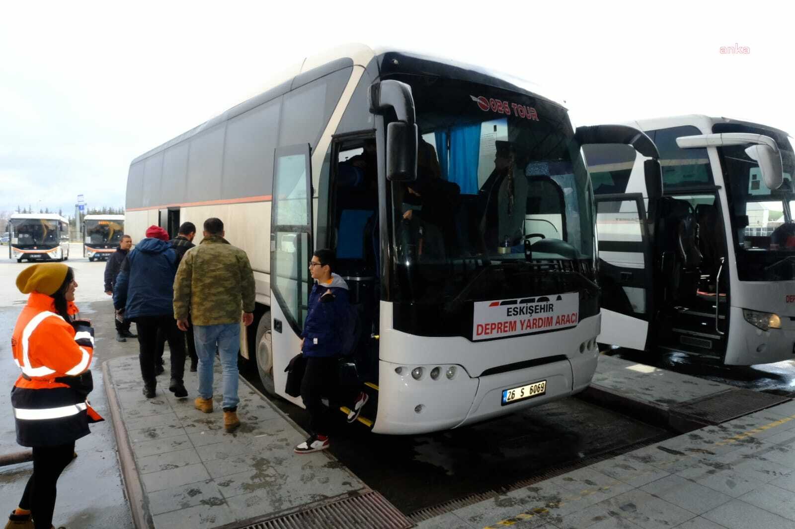 Eskişehir Büyükşehir’in Depremzedeler İçin Psikolojik Danışmanlık Desteği Sürüyor Eskişehir Büyükşehir Belediyesi (EBB) Kadın Çalışmaları Şube Müdürlüğü tarafından afet