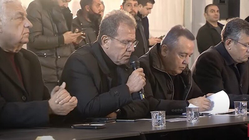 Mersin Büyükşehir Belediye Başkanı Vahap Seçer, deprem bölgelerine 130 bin