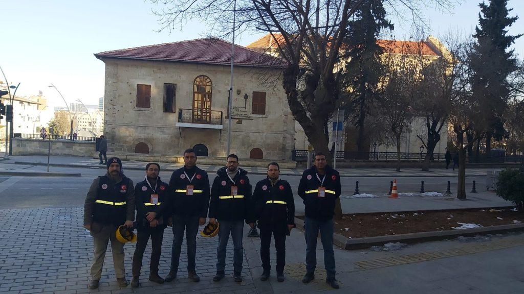 sincan-belediyesi-ekipleri-hasar-tespiti-icin-gaziantepte