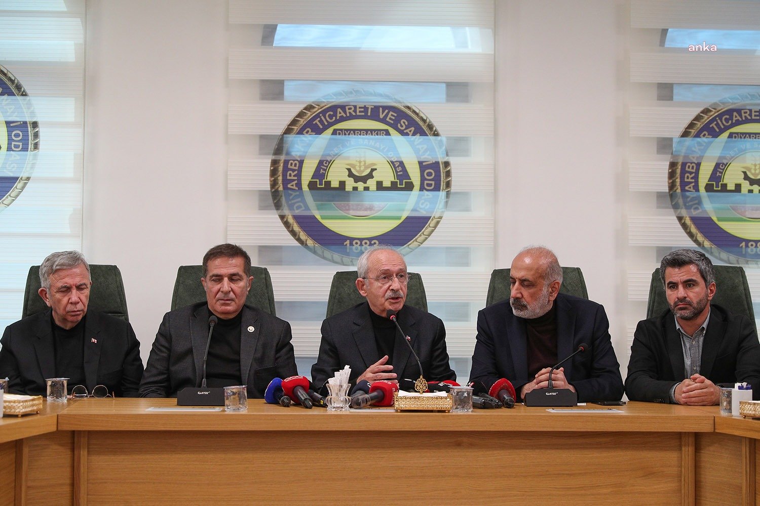 CHP Genel Başkanı Kemal Kılıçdaroğlu, depremin vurduğu kentler arasında yer