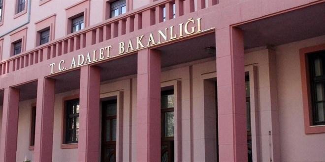 Adalet Bakanlığı, deprem bölgesinde delillerin toplanmadan enkazların kaldırıldığı iddialarıyla ilgili