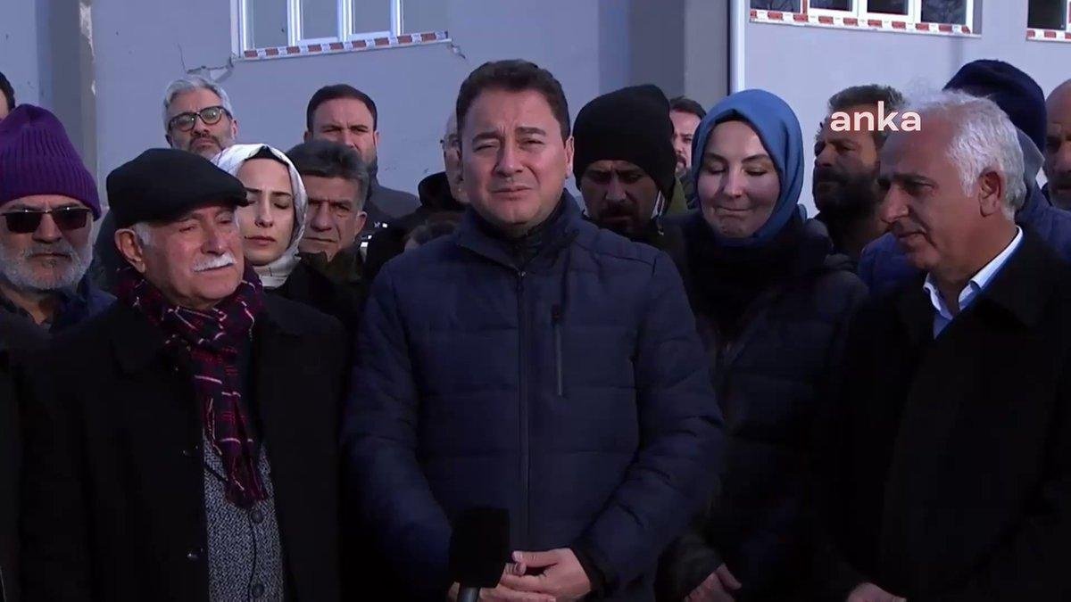 Babacan, Malatya Örnekköy’de: “Gerçekten Bu Depremin Yaralarını Yine Milletin Kendisi Saracak, Öyle Görünüyor” Demokrasi ve Atılım (DEVA) Partisi Genel Başkanı Ali Babacan, Malatya’nın