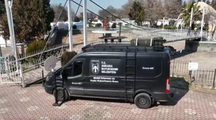 Mansur Yavaş: Mobil İnternet ve Uydu Haberleşme Aracımız Kahramanmaraş’ta. Önümüzdeki Hafta 6 Aracımızı Daha Bölgeye Ulaştıracağız Ankara Büyükşehir Belediye (ABB) Başkanı Mansur Yavaş, “Mobil internet ve