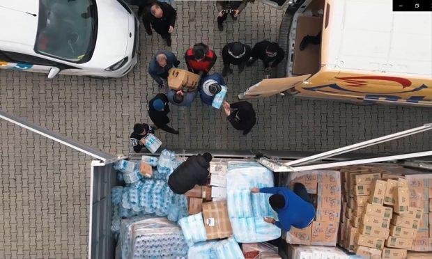 ptt-as-yardim-malzemelerini-deprem-bolgesine-ulastiriyor