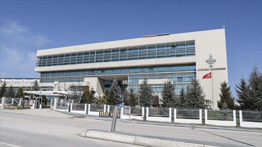 Anayasa Mahkemesi (AYM), CHP’nin kamuoyunda ‘sansür yasası’ olarak nitelendirilen ve