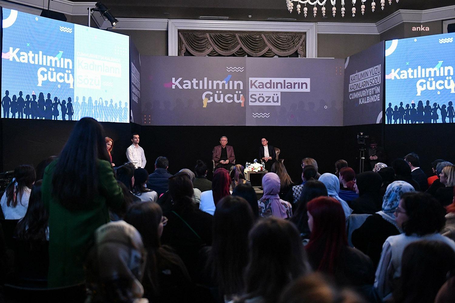 Ankara Büyükşehir Belediye Başkanı Mansur Yavaş ve eşi Nursen Yavaş,
