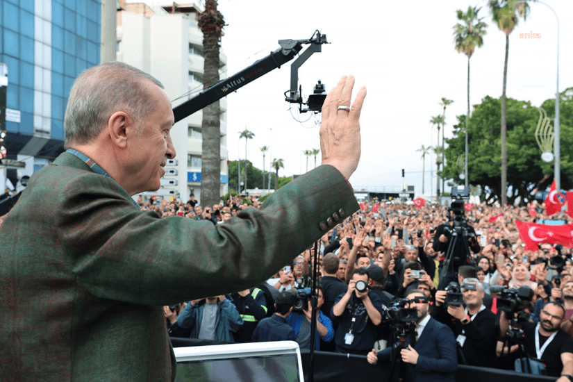 Cumhurbaşkanı Erdoğan: Biz, ‘Burası CHP’li’ Demedik. Biz Ne Dedik, ‘Bunlar da Bizim Vatanımız, Bunlar Da Bizim Vatandaşımız’ Dedik Cumhurbaşkanı Recep Tayyip Erdoğan, İskenderun’da “Deprem Konutları ve Yeni Devlet