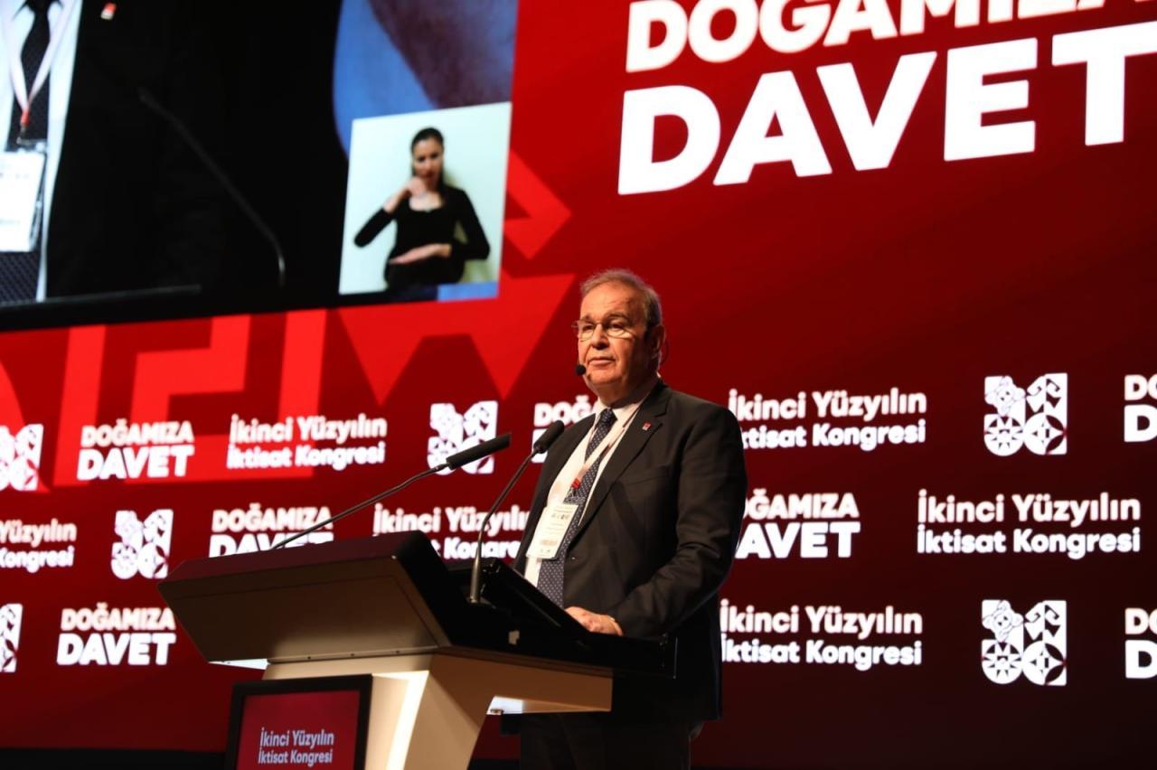 CHP Sözcüsü Faik Öztrak, İzmir’deki İkinci Yüzyılın İktisat Kongresi'nde “Deprem