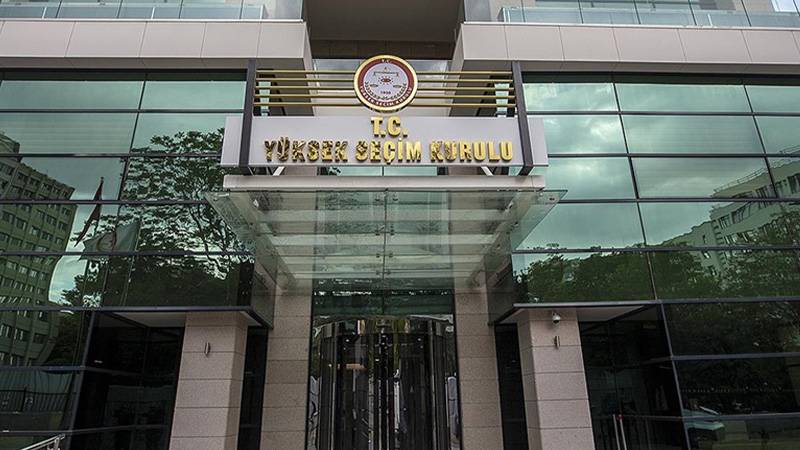 Millet İttifakı, Seçim İttifakı Protokolü’nü YSK’ya sundu: “Cumhuriyetimizi Demokrasi İle Taçlandırmak İçin Hazırız” Millet İttifakı’nı oluşturan altı siyasi partinin genel başkan yardımcıları Yüksek