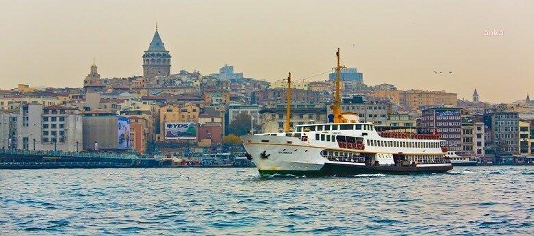 Marmara Bölgesi'nde sabahın ilk saatlerinden itibaren lodos etkili olmaya başladı.