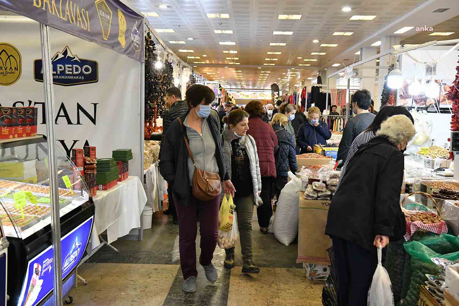 Ankara Büyükşehir Belediyesi'nin Kahramanmaraşlı esnafa destek olmak amacıyla düzenlediği Kahramanmaraş