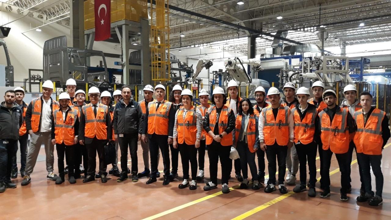 Uygulamalı eğitim konsepti ile mezun profili oluşmasında nitelikli emek piyasasının