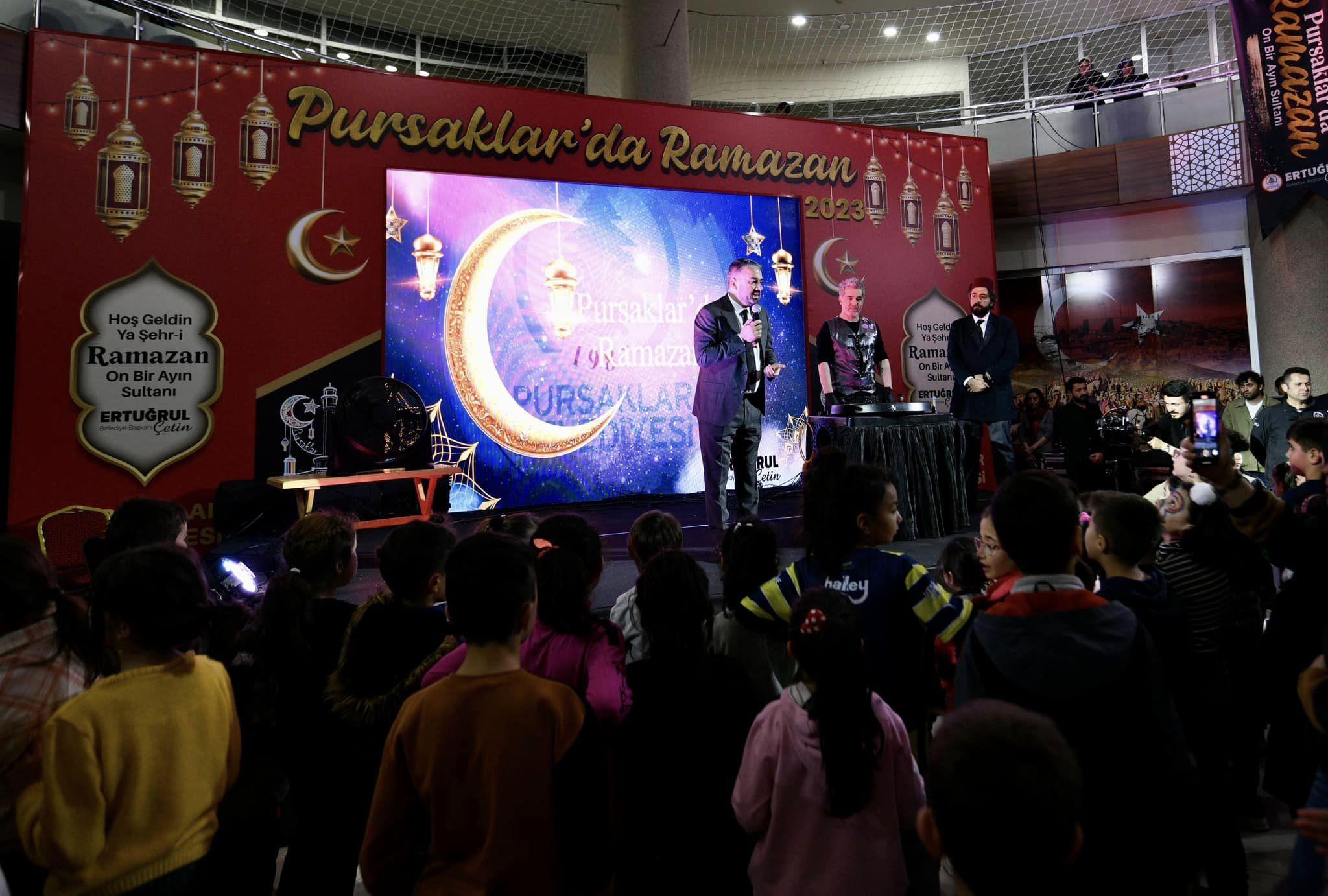 Pursaklar Belediyesi, ilçede misafir ettiği depremzede aileler ve çocuklar başta