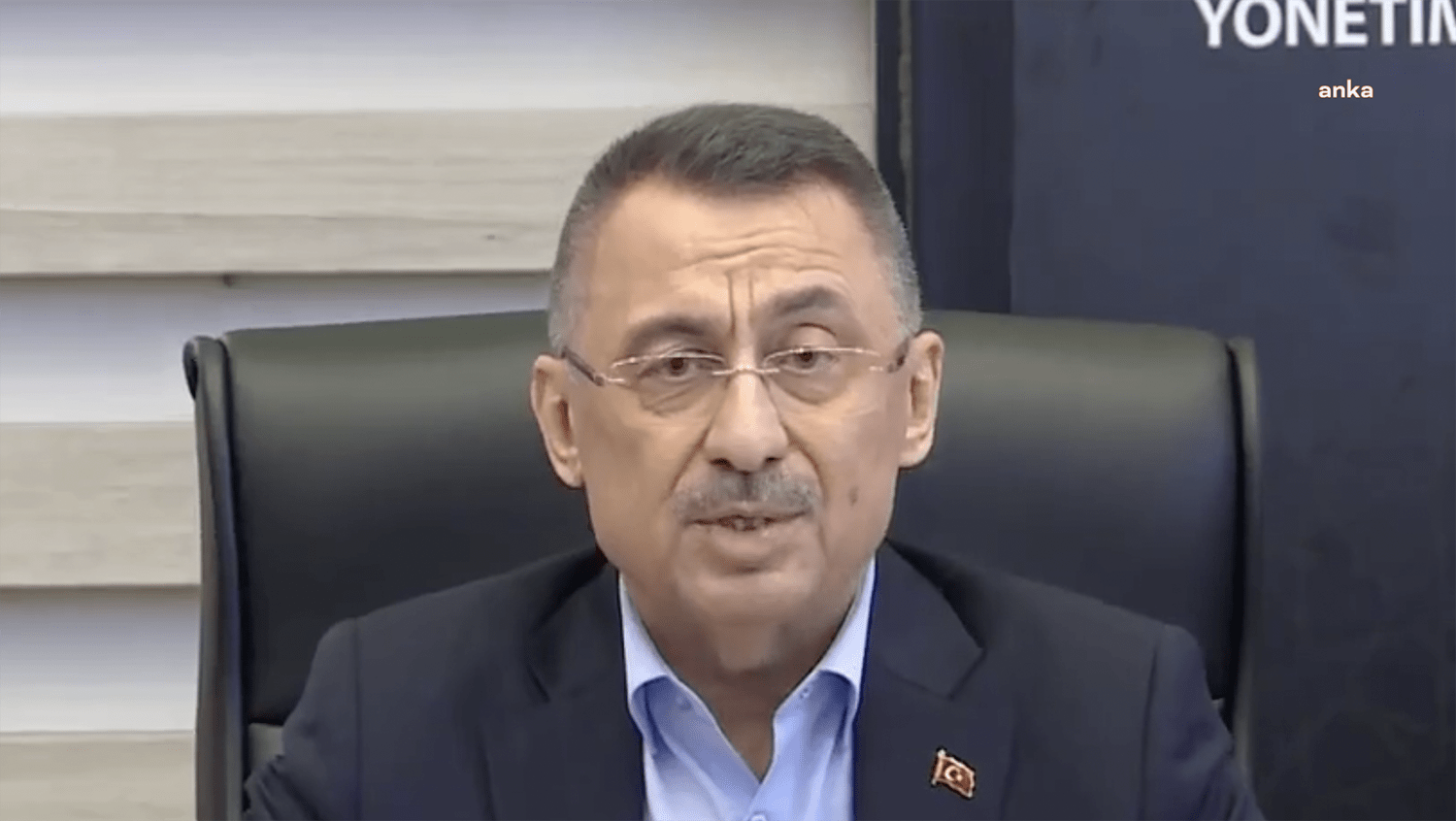 Fuat Oktay Açıkladı: Depremlerde 49 Bin 589 Kişi Hayatını Kaybetti Cumhurbaşkanı Yardımcısı Fuat Oktay, Kahramanmaraş merkezli depremlerde 6 bin 807’si