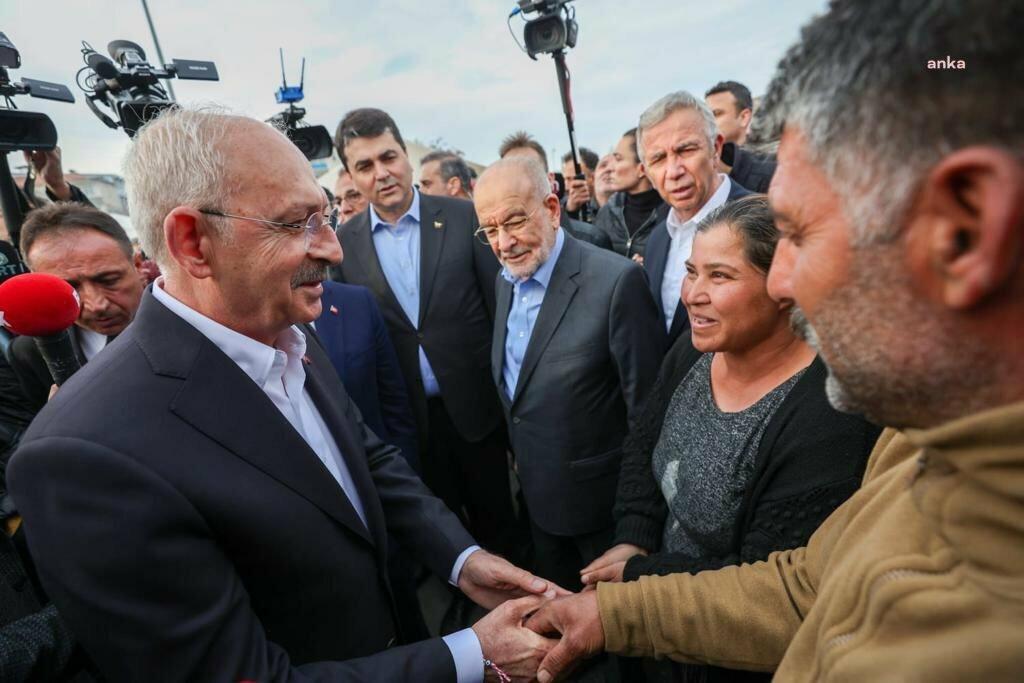 mansur-yavas-depremzede-vatandaslarimizin-yalniz-hissetmesine-izin-vermeyecegiz-biz-her-kosulda-yaninizdayiz