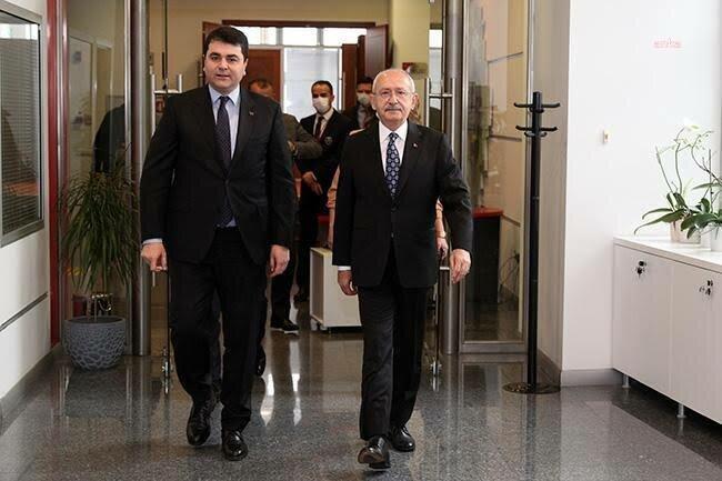 Demokrat Parti Genel Başkanı Gültekin Uysal, “Adayımız demokrasi, adayımız cumhuriyet,