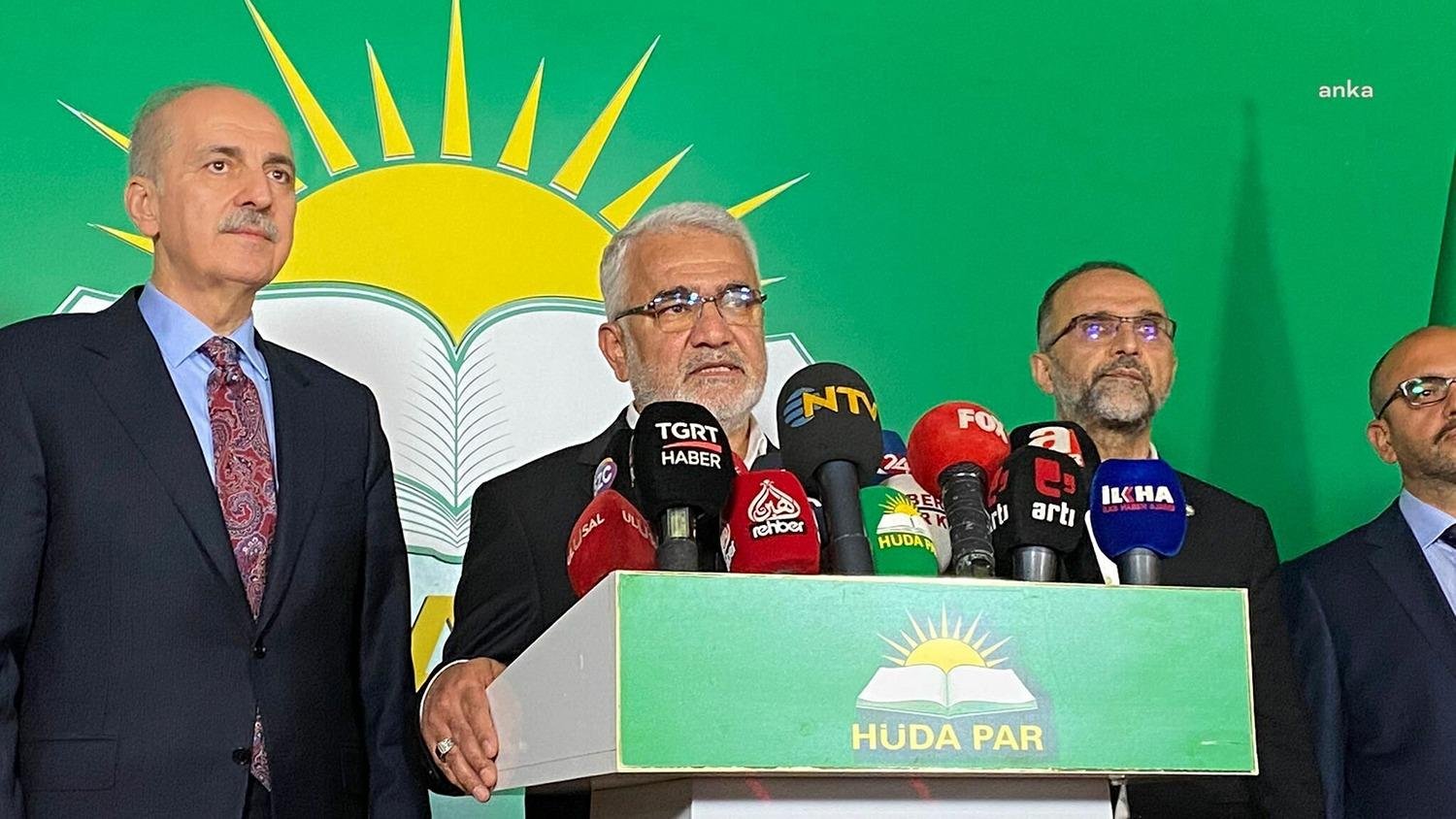 AKP Genel Başkanvekili Numan Kurtulumuş, AKP Seçim İşleri Başkanı Ali