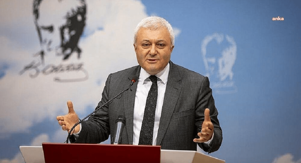 Tuncay Özkan: Türk Milleti Adına Karar Verenlerin, Türk Milleti Adına Soru Soranlara Reva Gördüğü Bu Adaletsizliğin Günleri Sayılıdır CHP Genel Başkan Başdanışmanı Tuncay Özkan, Osmaniye Belediye Başkanı Kadir