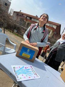 tohum-otizm-vakfi-depremden-etkilenen-otizmli-cocuklara-egitim-ve-teknoloji-kiti-ulastiriyor