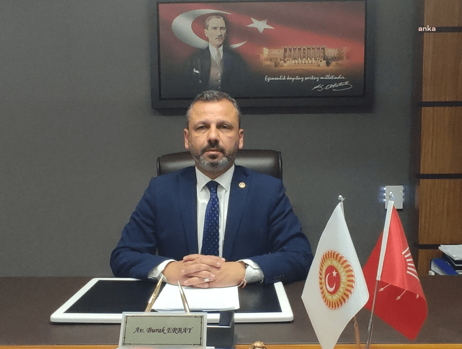 CHP Muğla Milletvekili Burak Erbay, 11 ili etkileyen depremlerde yıkılan