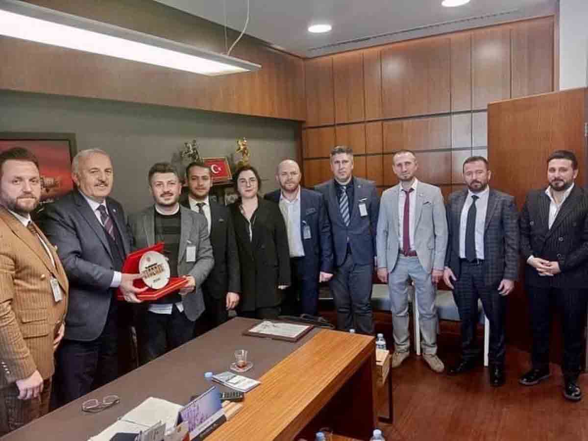 Kısa adı İSGİD olan İstanbul Samsunlu Genç İş İnsanları Derneği