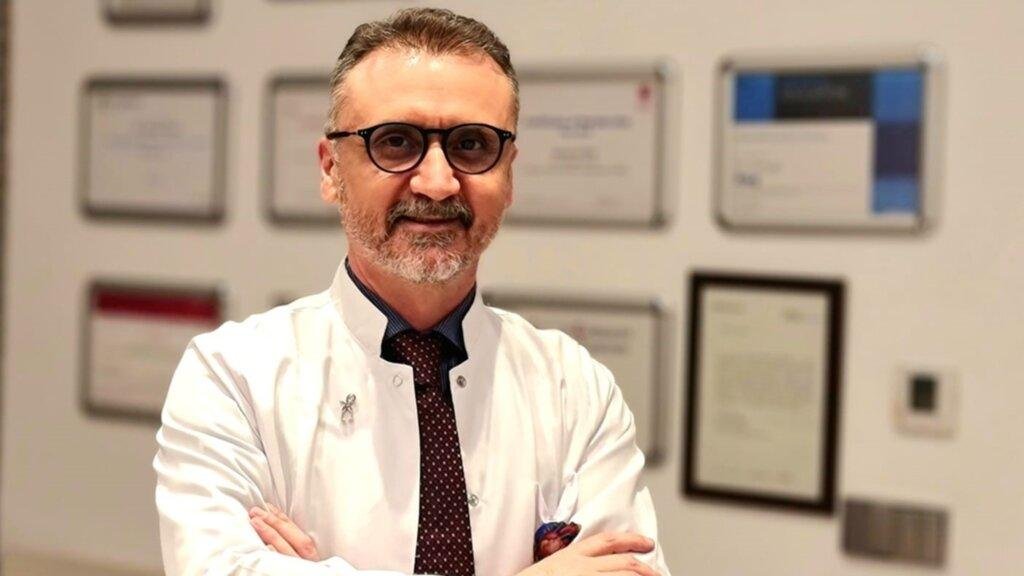 Kalp krizlerinin en önemli belirtilerinden biri göğüs ağrısı! Pekiyi her