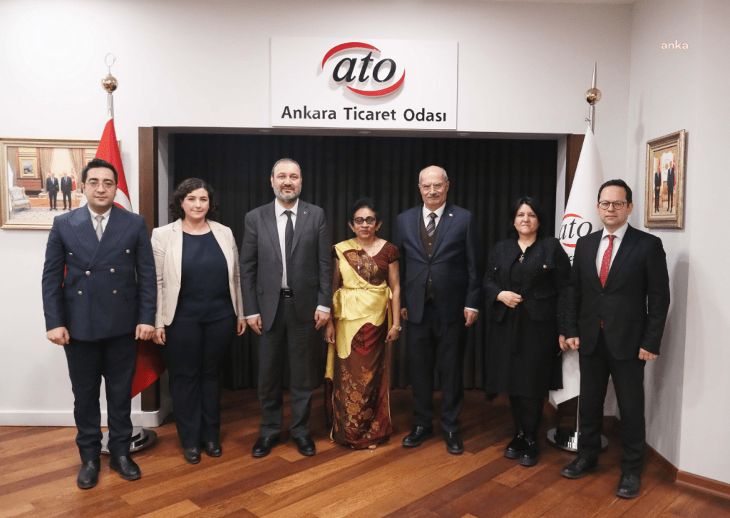 sri-lankanin-ankara-buyukelcisi-dissanayake-ato-baskani-barani-ziyaret-etti