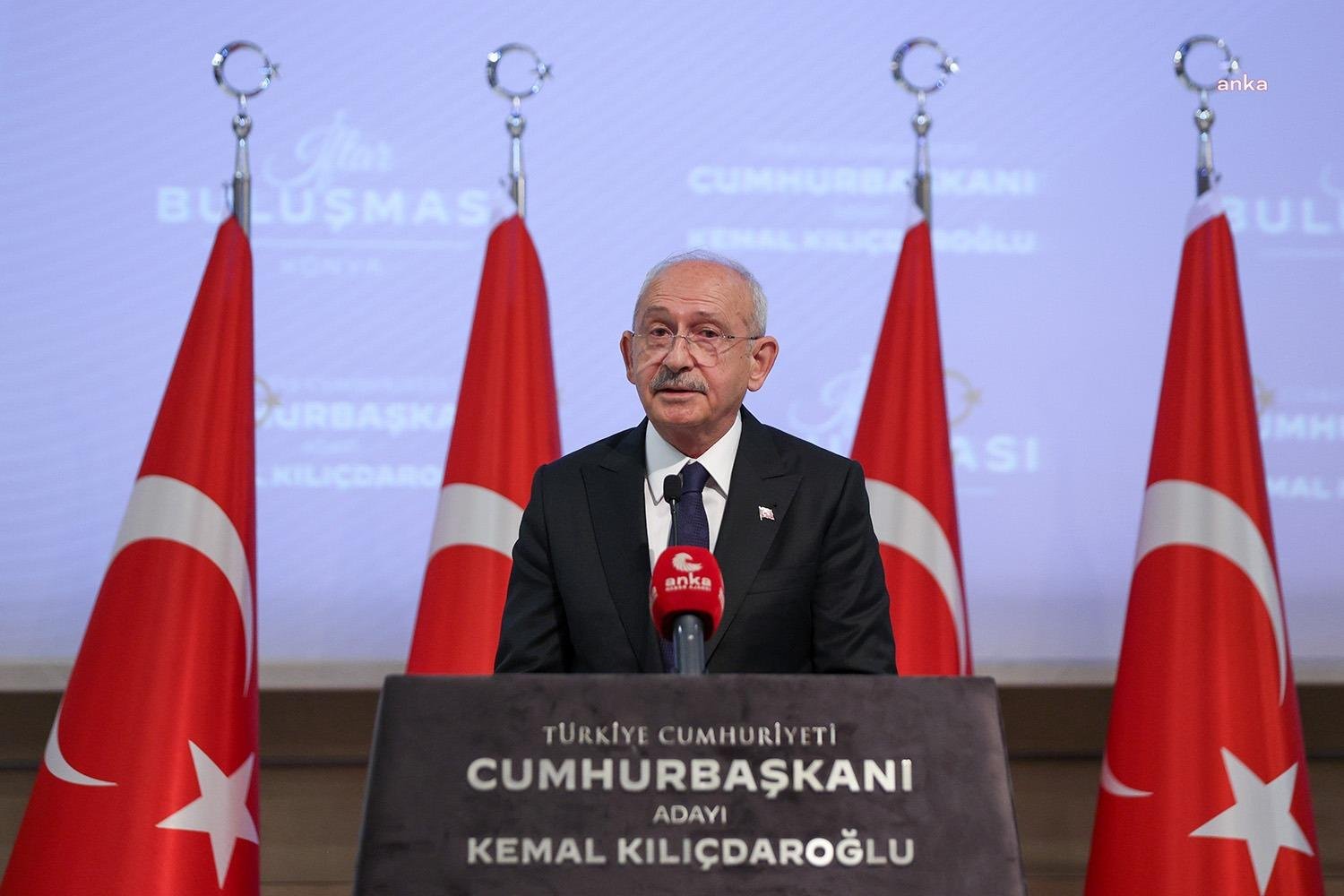 Cumhurbaşkanı Adayı Kılıçdaroğlu, Konya’da: “Kavgayı Bitireceğiz ve Türkiye, Kanatlarını Ufka Doğru, Geleceğe Doğru Açacak. Güzel Bir Türkiye’yi İnşa Edeceğiz” Millet İttifakı Cumhurbaşkanı adayı ve CHP Genel Başkanı Kemal Kılıçdaroğlu,